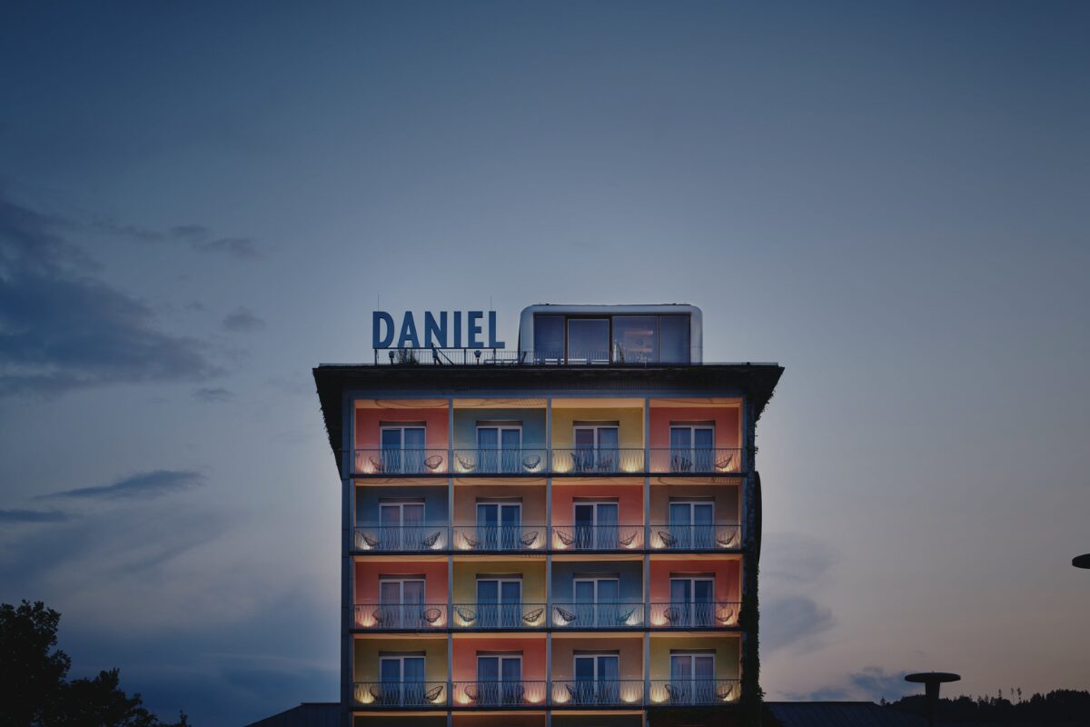 Das Hotel Daniel in Graz in Abendstimmung